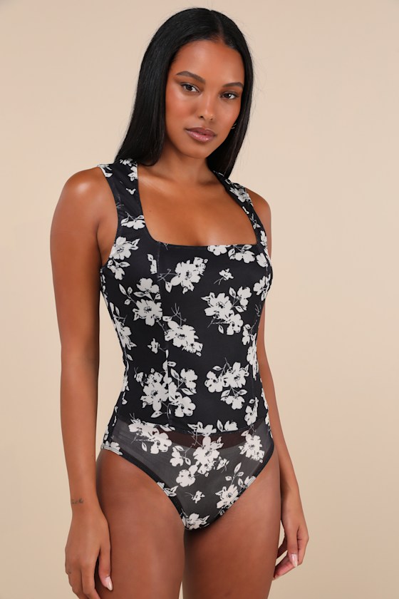 LULUS CHICLY ELEVATED BLACK FLORAL PRINT MESH SLEEVELESS BODYSUIT