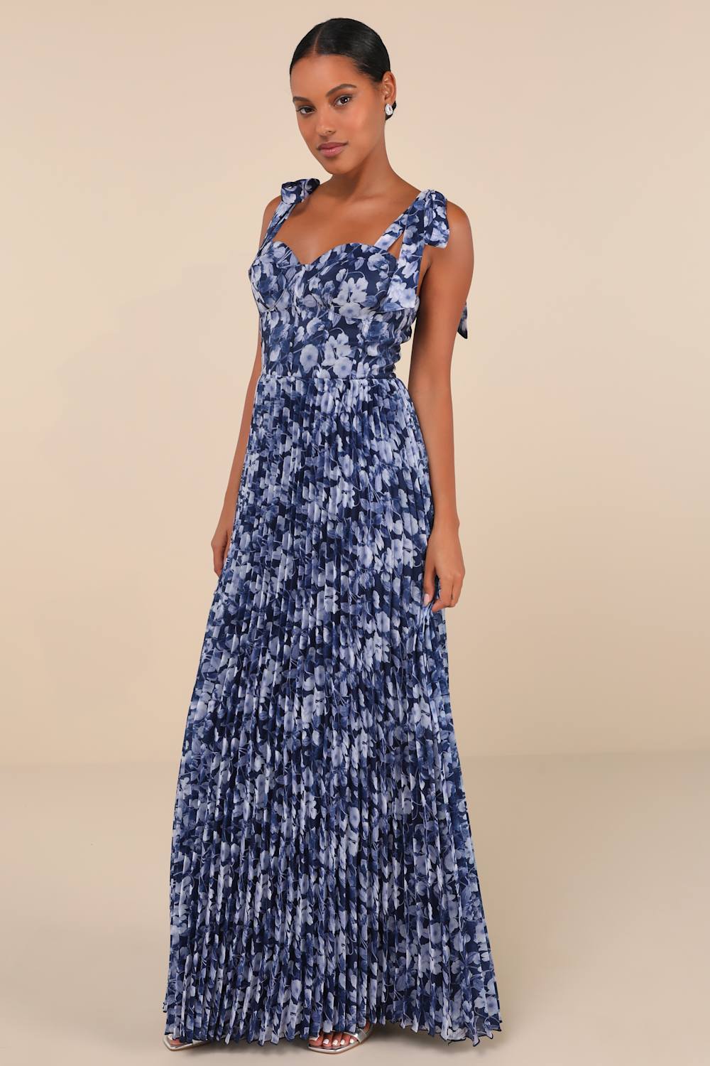 Cute Dresses, Tops, Shoes & Clothing for Women