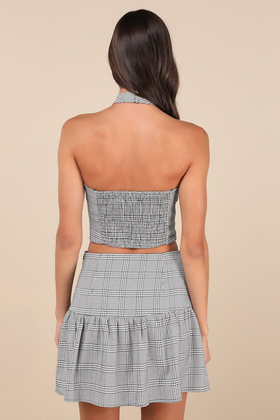 Trendy Momentum Black and White Plaid Backless Halter Top 4