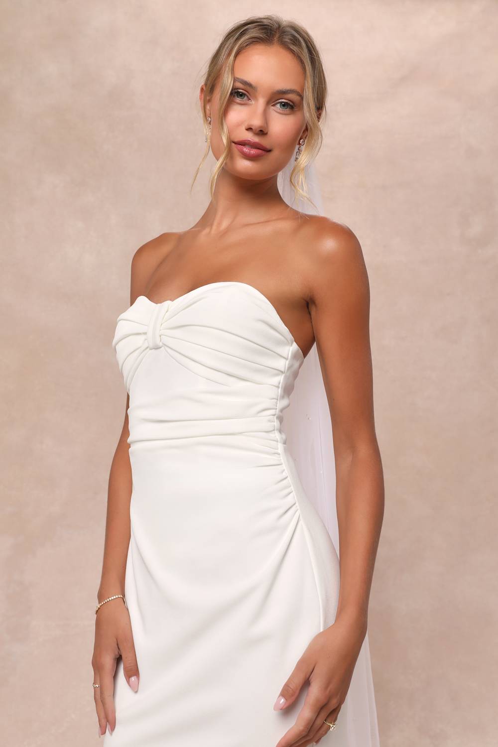 Cute Dresses, Tops, Shoes & Clothing for Women