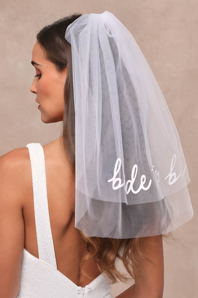 Bride to Be White Tulle Layered Short Veil