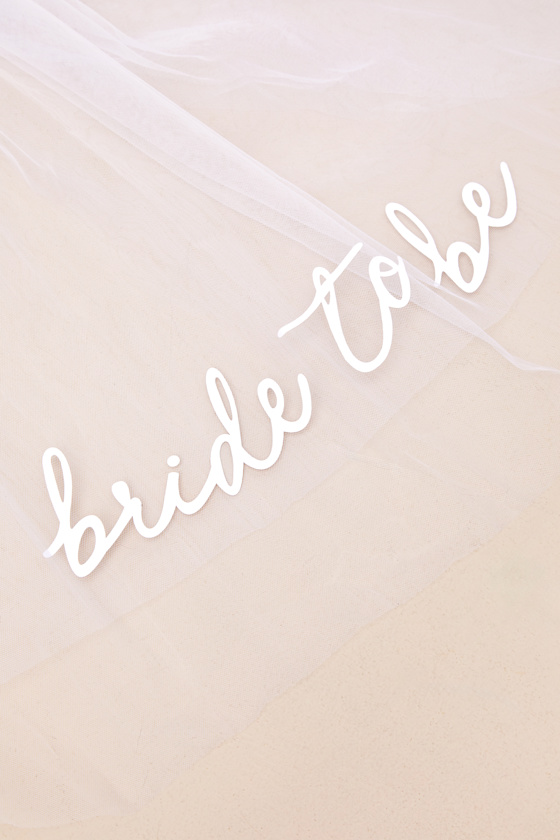 Bride to Be White Tulle Layered Short Veil - thumbnail 5