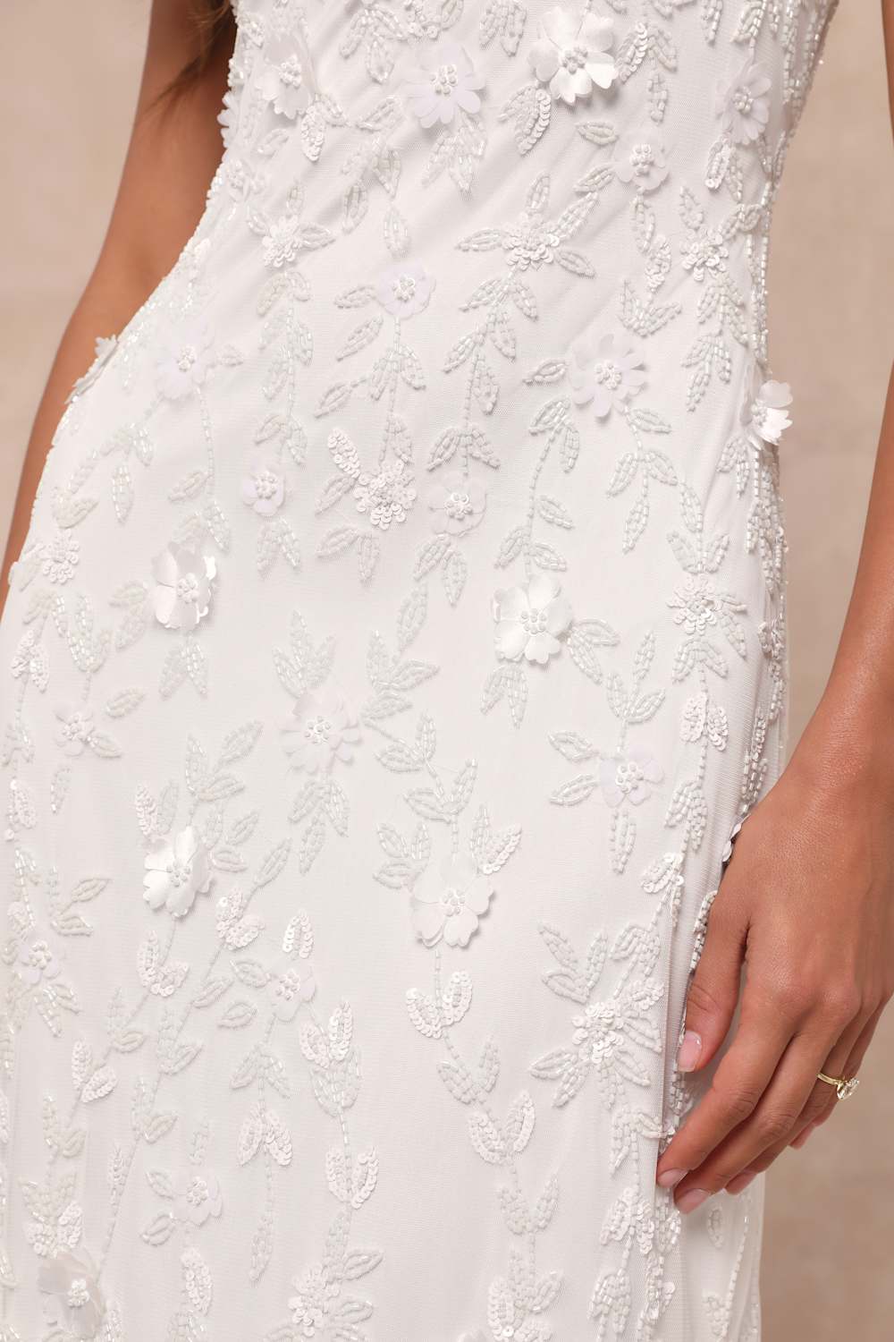 Extraordinary Glamour White 3D Floral Beaded Backless Maxi Dress