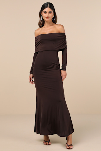 Effortlessly Stunning Dark Brown Off-the-Shoulder Maxi Dress 2