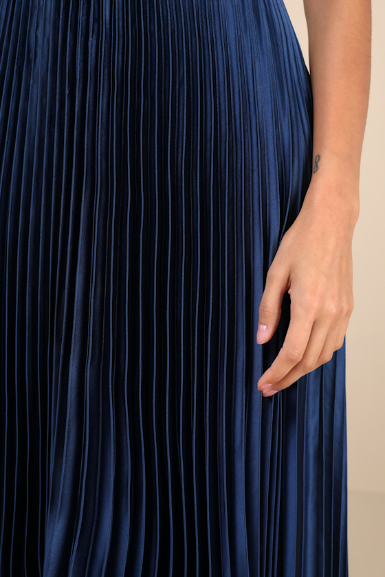LULUS PERFECTED ELEGANCE NAVY BLUE SATIN PLEATED STRAPLESS MAXI DRESS