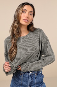 Relaxed Attitude Olive Textured Ribbed Long Sleeve Crop Top 2