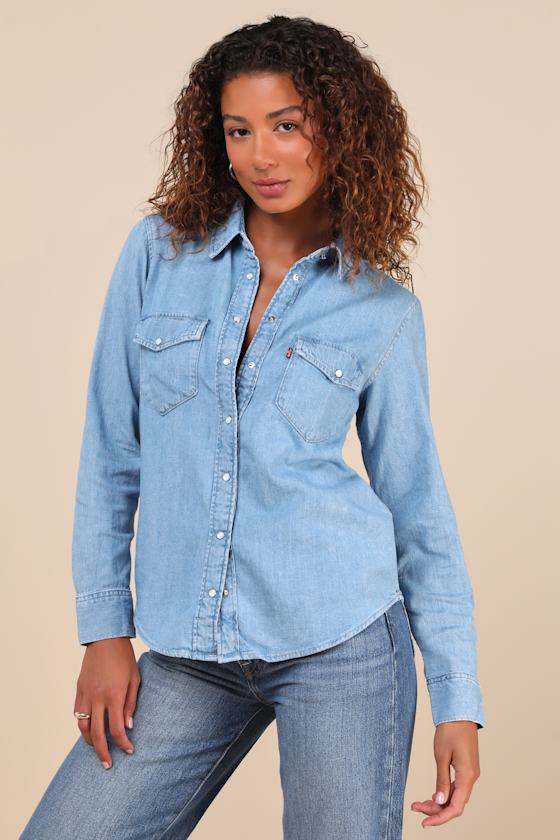 Iconic Western Blue Chambray Pearl Snap Button-Up Top 2