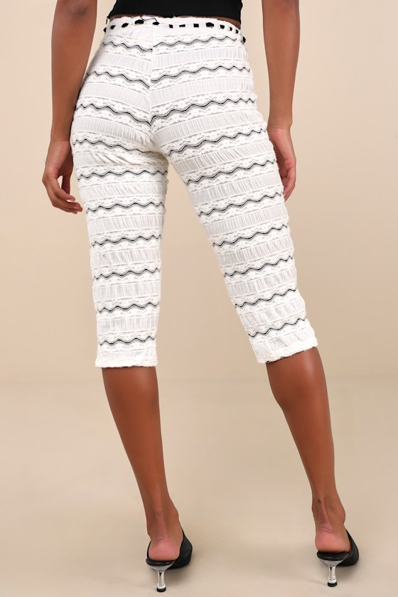 Daisy Street Coquette Fave Ivory And Black Semi-sheer Lace Capri Pants In Black