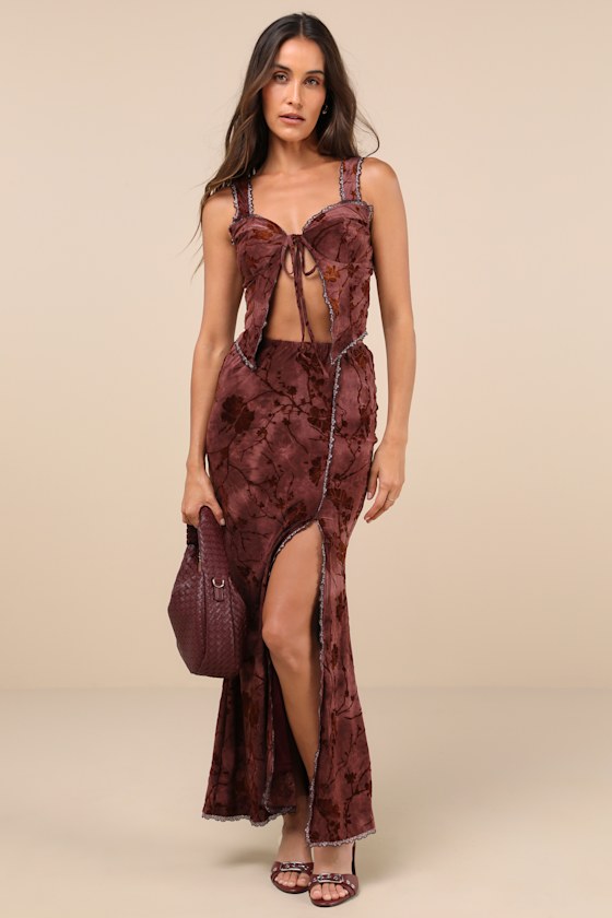 Daisy Street Devore Dark Pink Mesh Velvet Floral Tie-front Cropped Tank Top In Pink