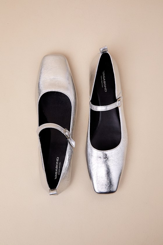 VAGABOND SHOEMAKERS DELIA SILVER PATENT LEATHER BUCKLE BALLET FLATS 