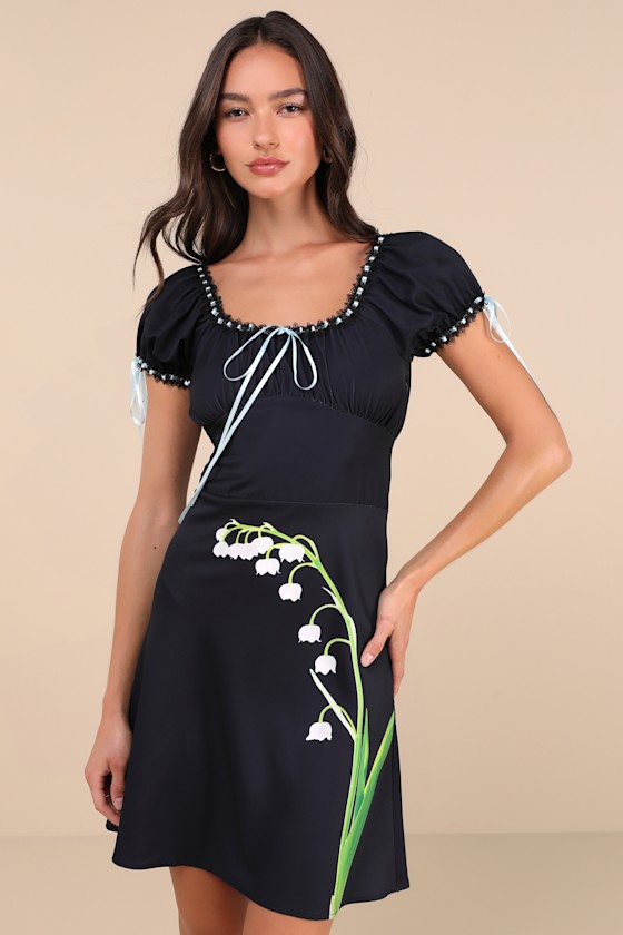 Tyler Mcgillivary Maiden Black Snowdrop Print Lace Ribbon Puff Sleeve Mini Dress In Black