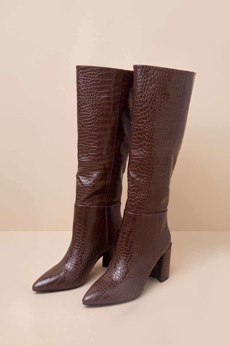 Cute Dresses, Tops, Shoes & Clothing for Women