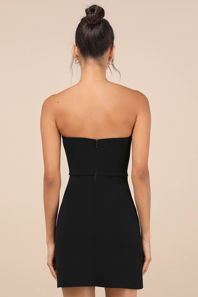 Captivating Figure Black Pearl Beaded Bow Strapless Mini Dress