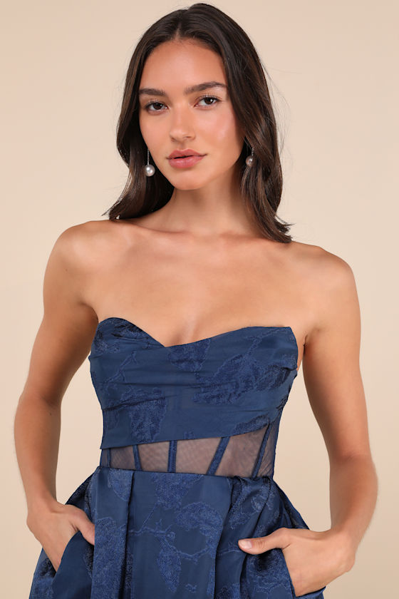 Enhanced Elegance Navy Jacquard Strapless Dress with Pockets 4