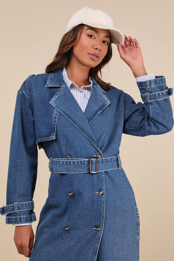 Lulus Trendsetting Weather Medium Wash Denim Trench Coat In Blue