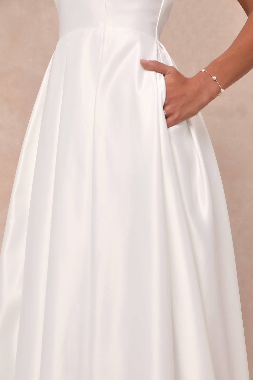 Extraordinary Vow White Off-the-Shoulder Maxi Dress with Pockets