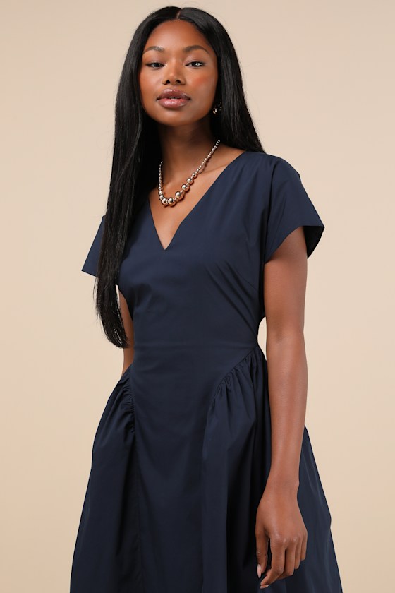 Lulus Modern Concept Navy Short Sleeve V-neck Midi Dress With Pockets In Navy