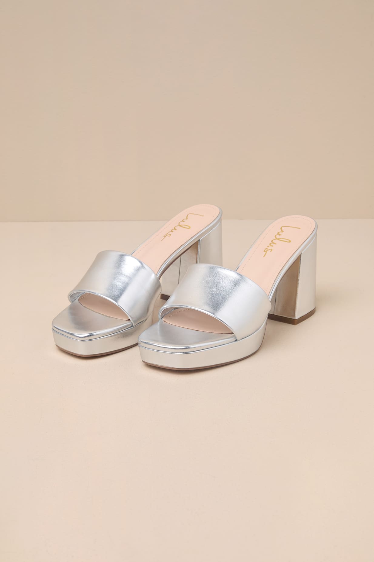 Cute Dresses, Tops, Shoes & Clothing for Women