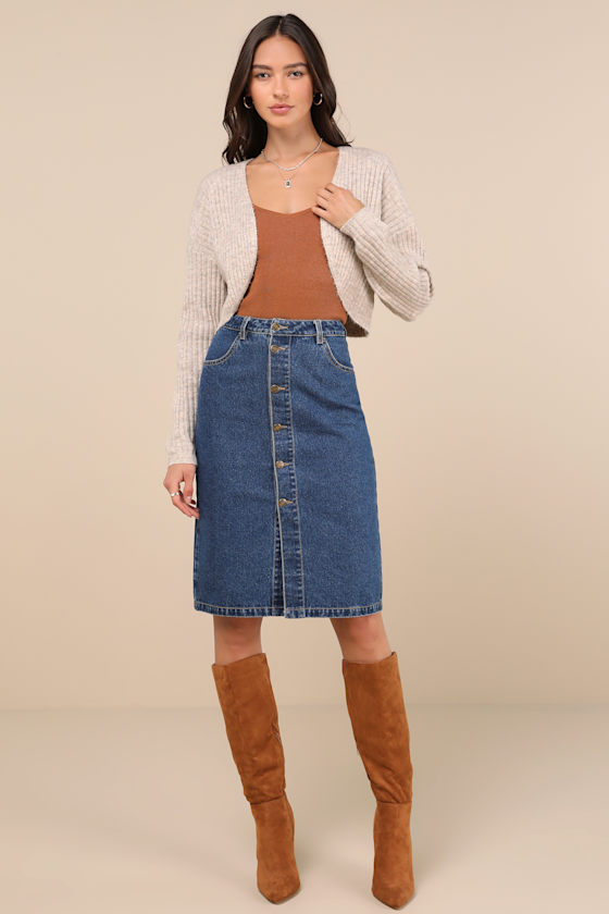 LULUS ADMIRABLE ATTITUDE MEDIUM WASH DENIM BUTTON-FRONT MIDI SKIRT