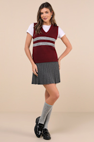 Z029168: MAROON HT038 W GREY STRIPE 3