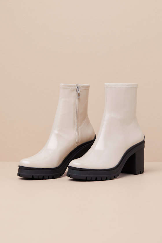 D'AMELIO FOOTWEAR HELENNA IVORY TEXTURED PATENT PLATFORM LUG SOLE ANKLE BOOTS