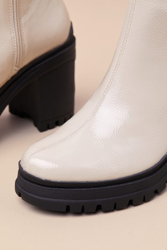 D'AMELIO FOOTWEAR HELENNA IVORY TEXTURED PATENT PLATFORM LUG SOLE ANKLE BOOTS