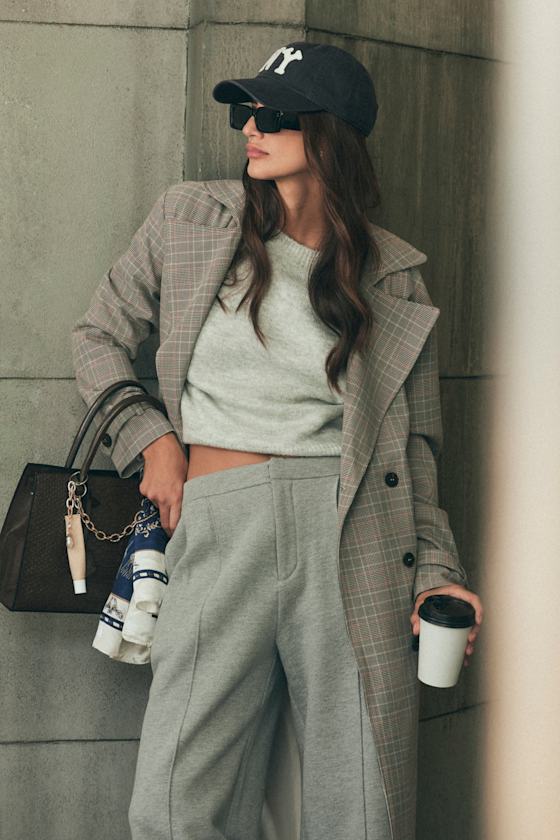 Heather grey white collar sweater main image 0