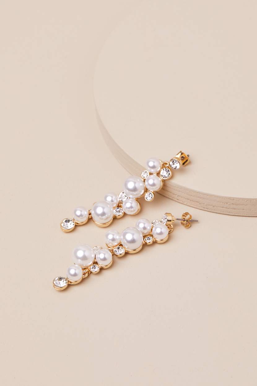 Cute Dresses, Tops, Shoes & Clothing for Women