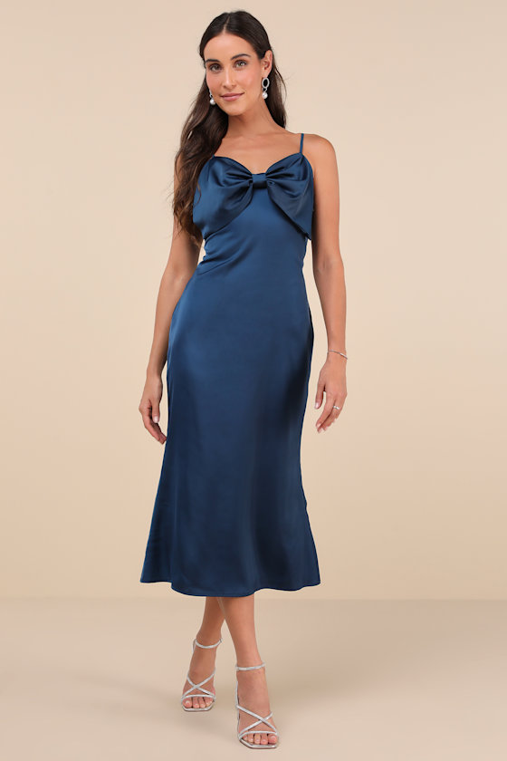 Extravagantly Sleek Navy Blue Satin Sleeveless Bow Midi Dress 1