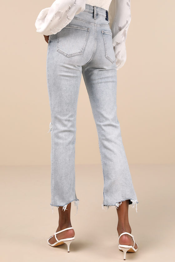 Daze Denim Shy Girl - Light Wash Jeans - Distressed Cropped