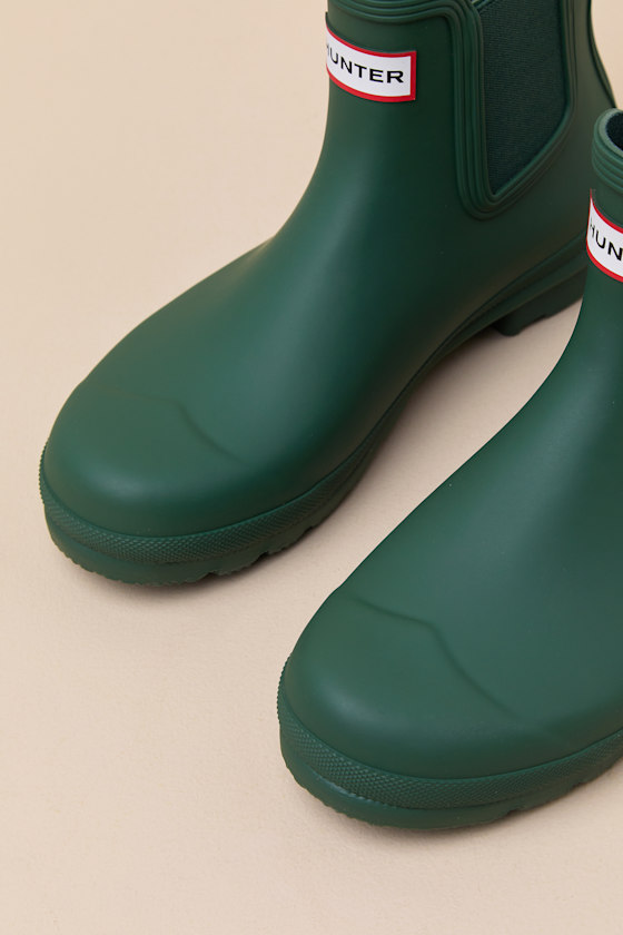 Hunter Play Short Faux Shearling Lined Waterproof Rain Boot In Green