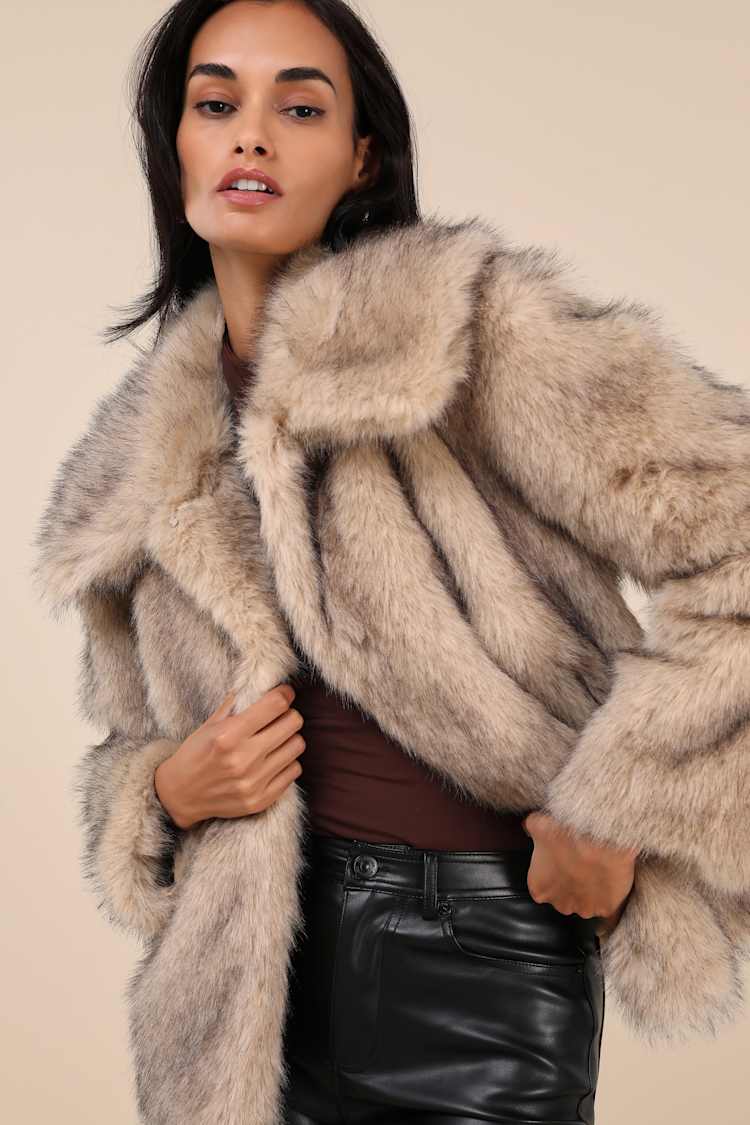 Ellen Tracy Fox Coat - Beige Faux Fur Coat - Collared Fur Coat - Lulus