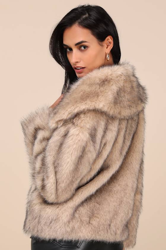 Ellen Tracy Fox Beige Faux Fur Collared Coat In Beige