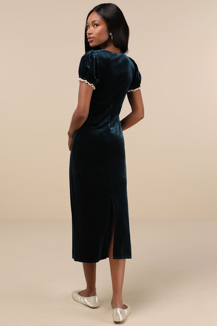 Cute Dresses, Tops, Shoes & Clothing for Women