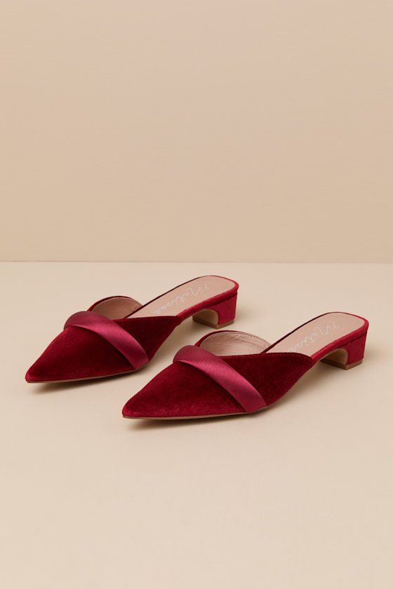 Matisse Kellan Pointed Toe Mule In Red