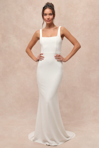 Regal Classic White Sleeveless Twist-Back Maxi Dress 1