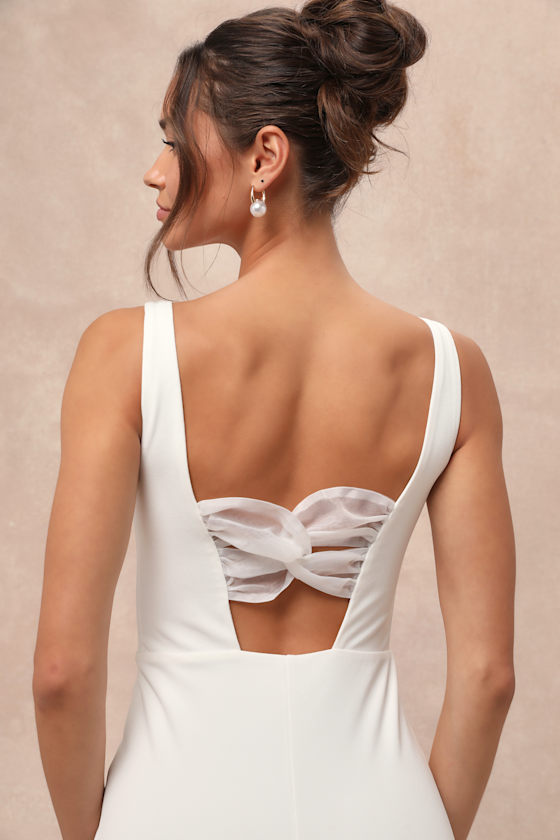 Lulus Regal Classic White Sleeveless Twist-back Maxi Dress In White
