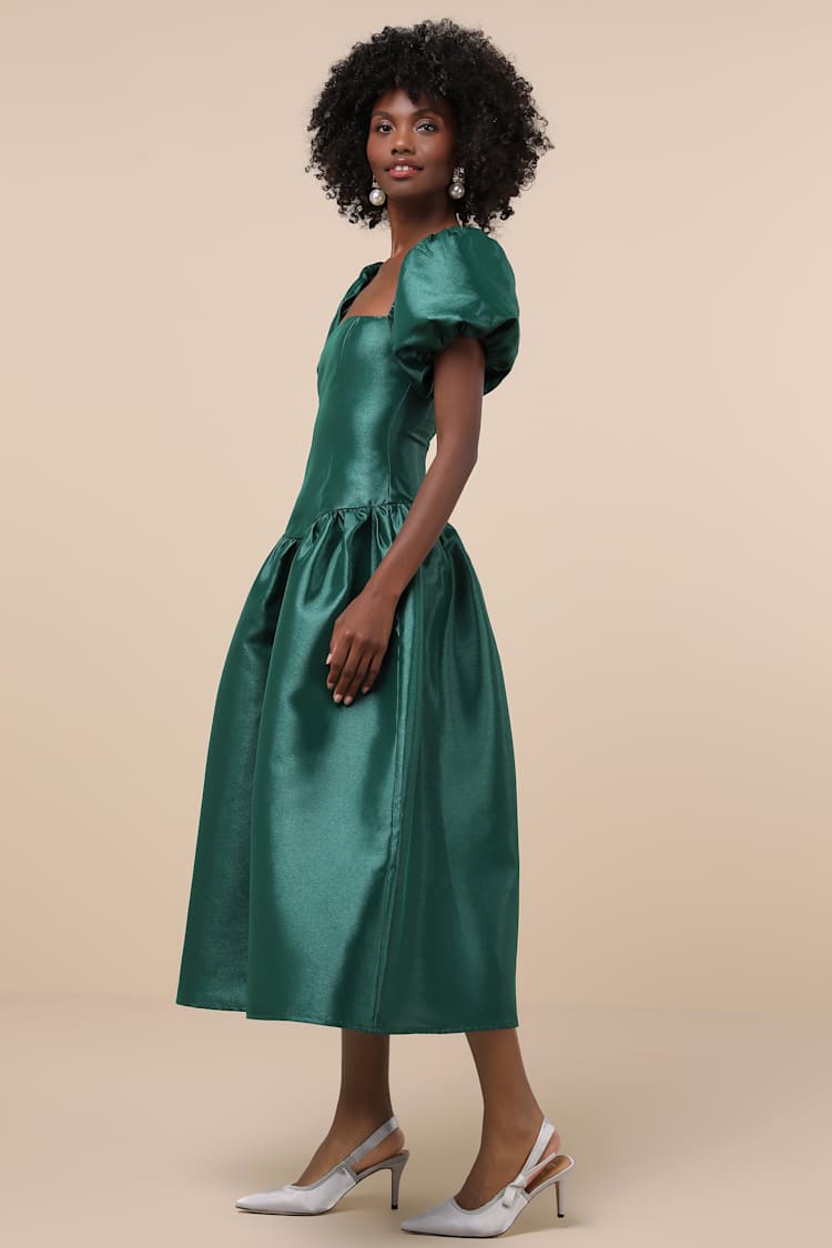 sachin and babi light blue dress Emerald Green V-Neck A-Line Homecoming Dress with Appliques – Modsele
