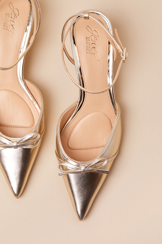 Jewel By Badgley Mischka Talasia Gold Metallic Ankle Strap Kitten Heel Pumps In Gold