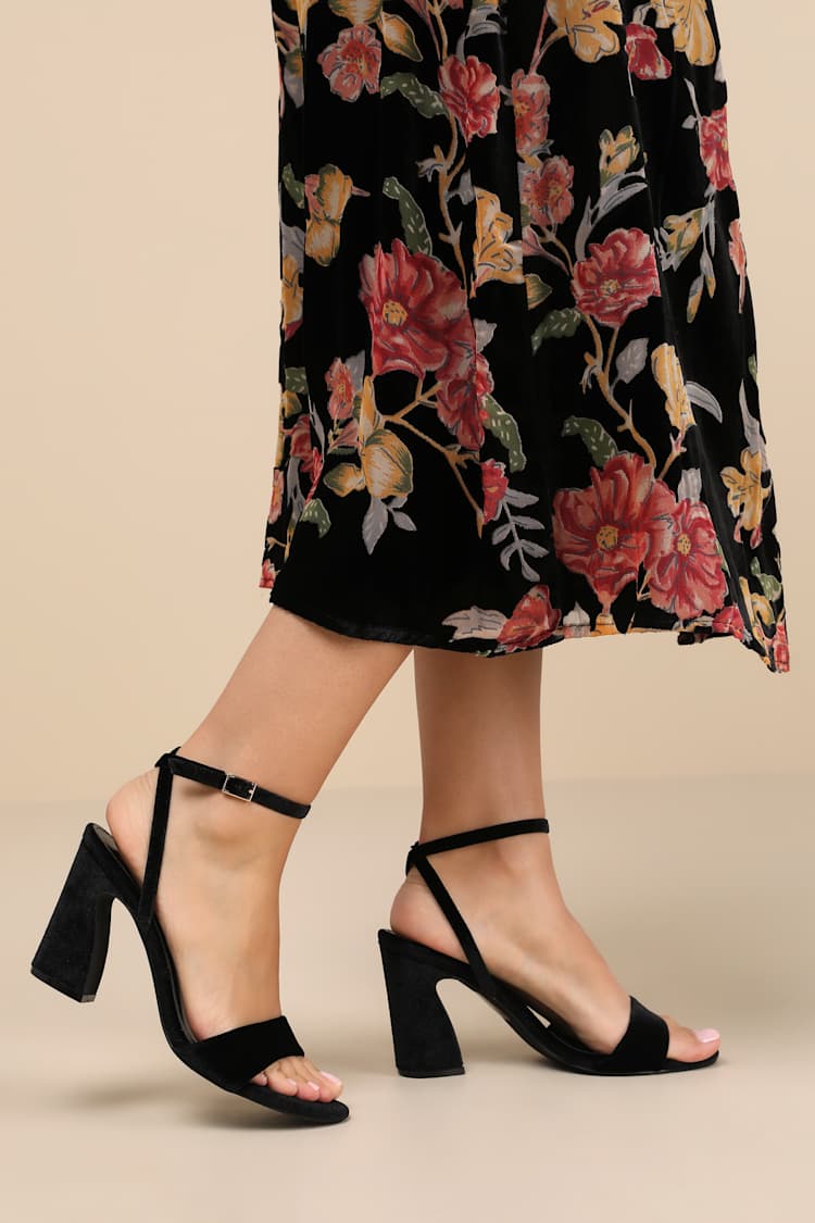 Ankle Strap Black Velvet Block Heel Sandals Velvet Block-heeled