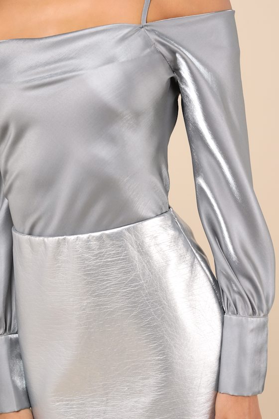 Lulus Notorious Shine Silver Off-the-shoulder Top In Silver