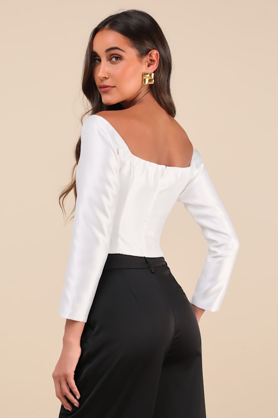 LULUS WHIMSICALLY ALLURING WHITE OFF-THE-SHOULDER CROP TOP