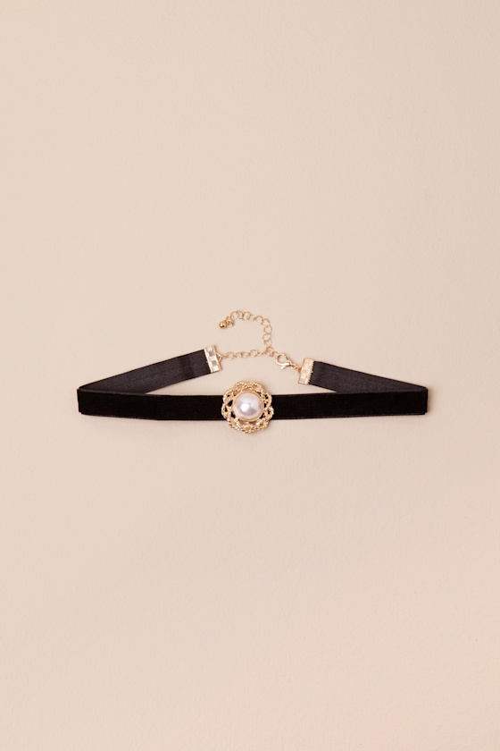 Lulus Manifested Charm Black Velvet Pearl Choker Necklace In Black