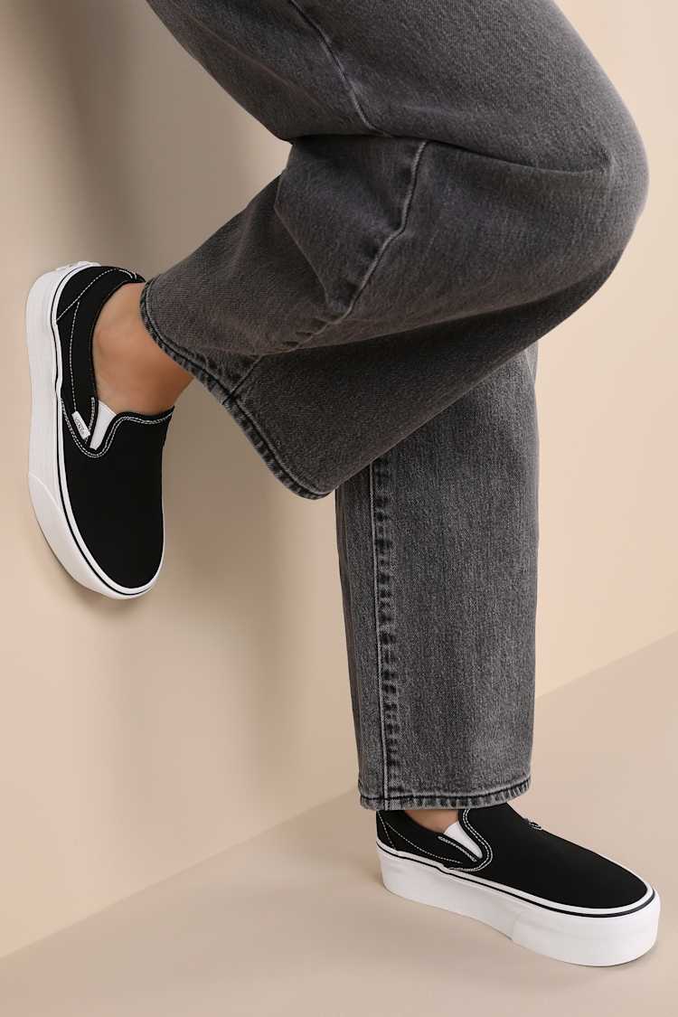 Vans Classic Slip Breaking In Slip On Vans Classic Black Canvas