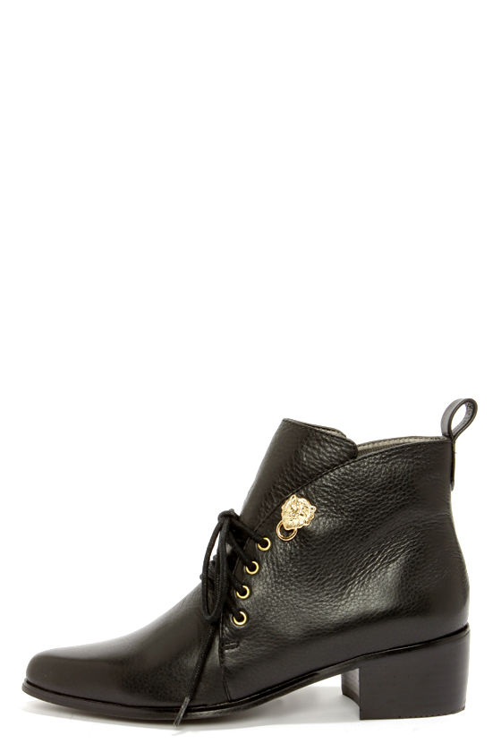 lulus lace up booties