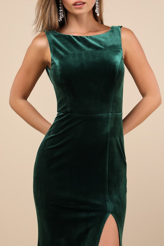 Lulus Ravishing Poise Green Velvet Cowl Back Sleeveless Maxi Dress In Green