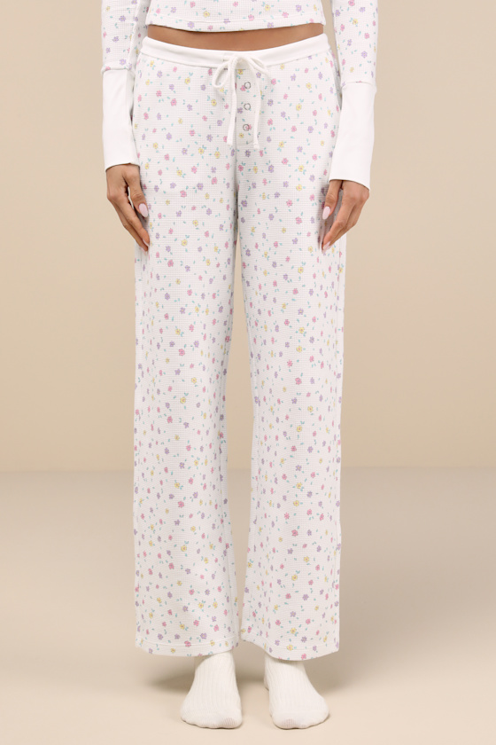 FRANKIES BIKINIS CABIN WHITE FLORAL WAFFLE KNIT PANTS