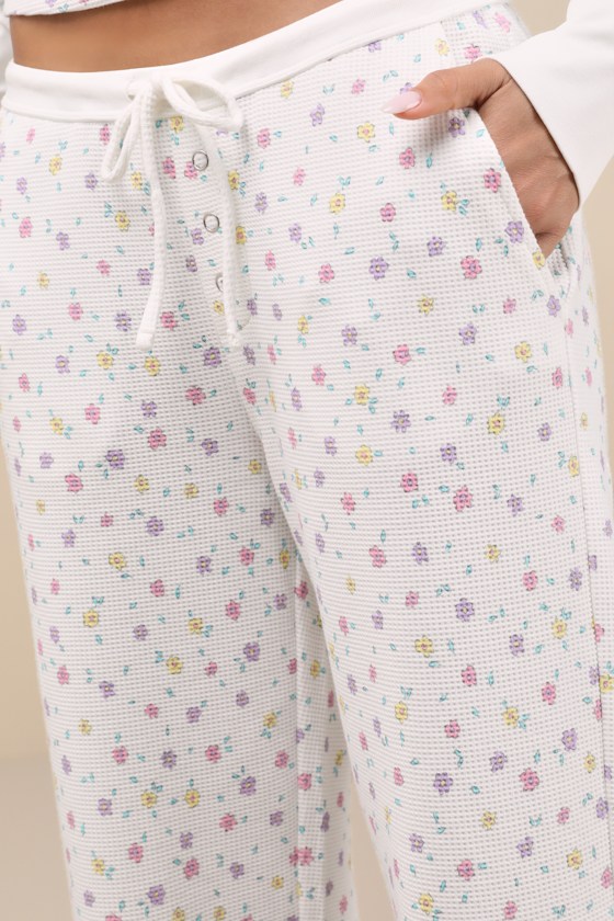 FRANKIES BIKINIS CABIN WHITE FLORAL WAFFLE KNIT PANTS