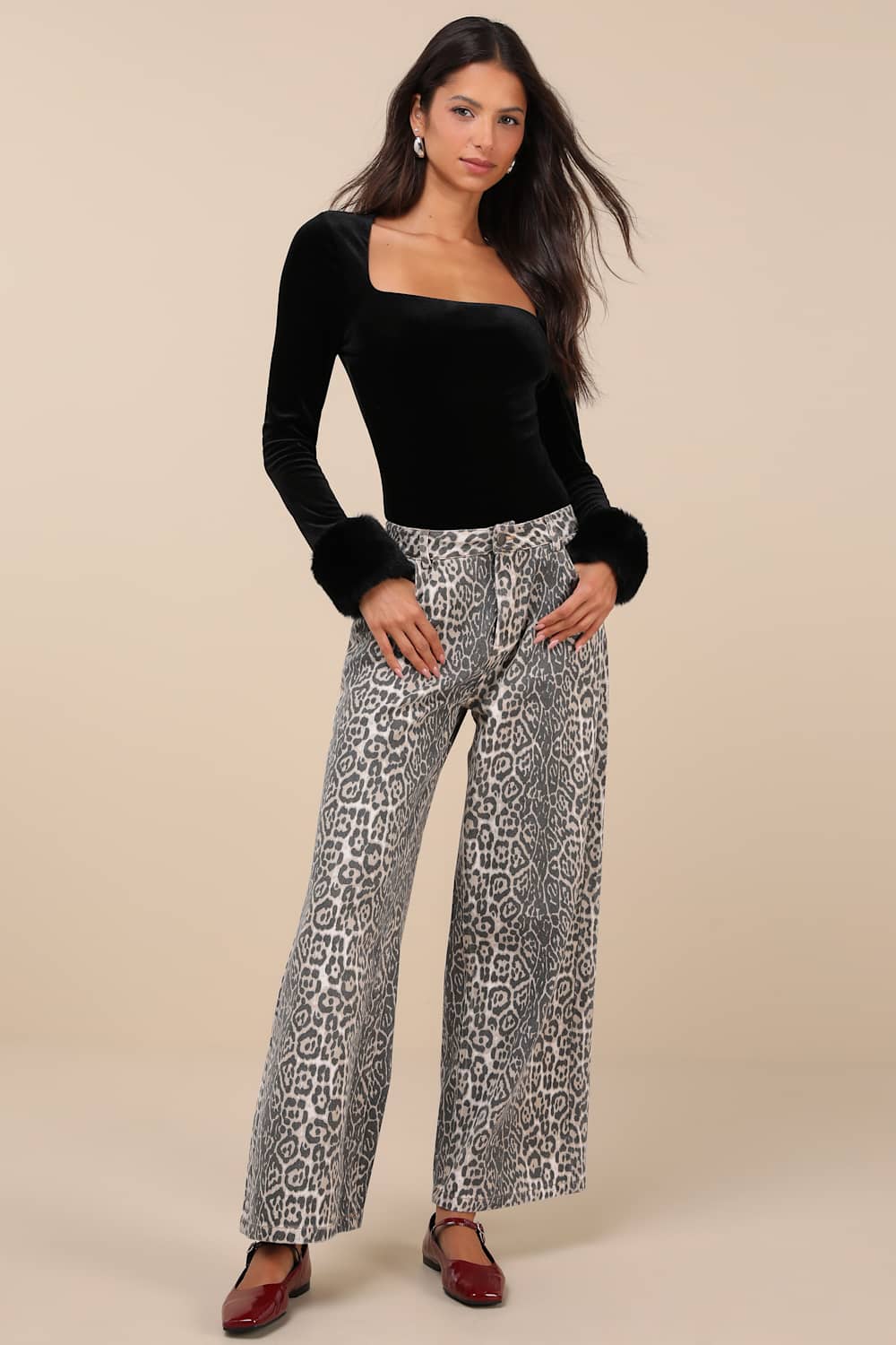 Cute Dresses, Tops, Shoes & Clothing for Women