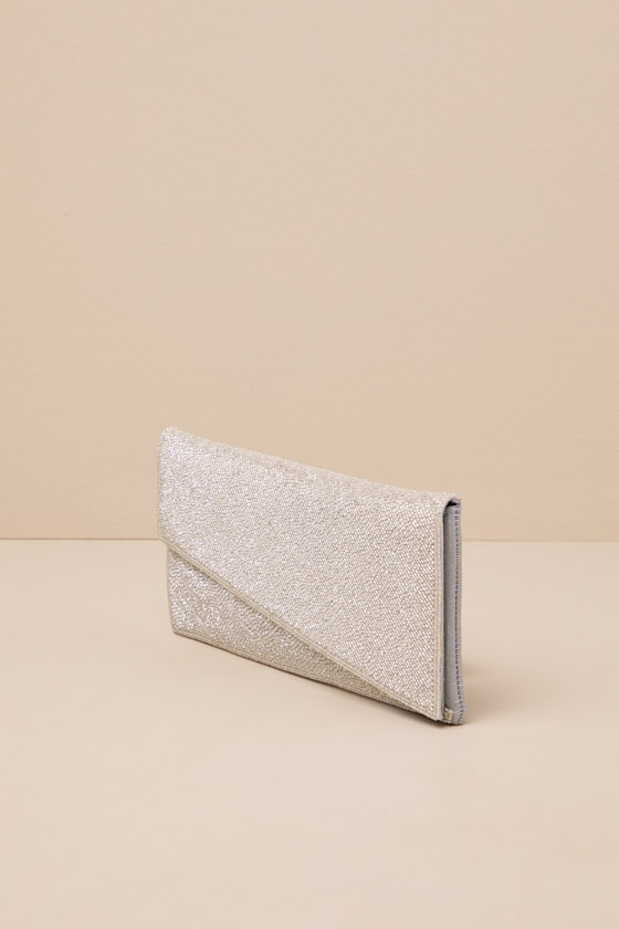 LULUS LEEVA SILVER BEADED ASYMMETRICAL CLUTCH